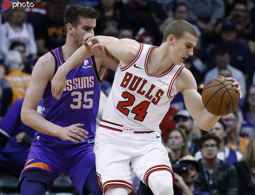 公牛绝杀辽宁队,布克统治全场 公牛绝杀辽宁队,布克统治全场