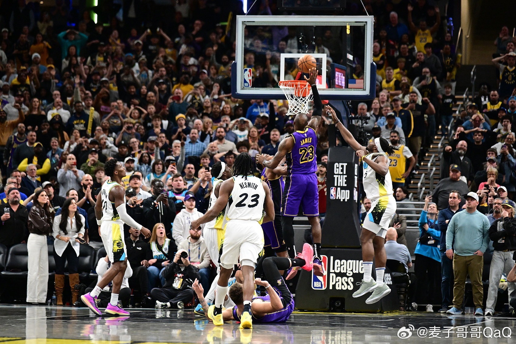 快船轻取爵士,东契奇点燃赛场 快船轻取爵士,东契奇点燃赛场