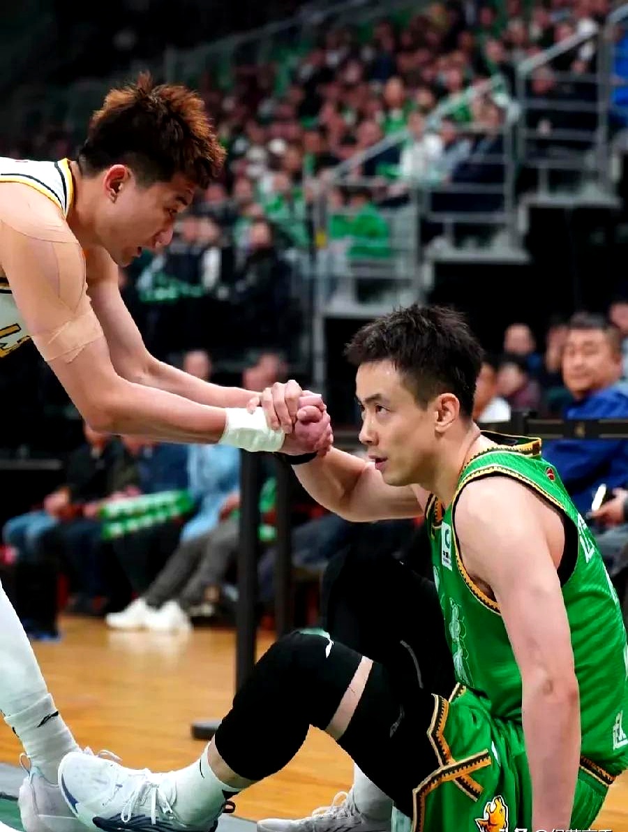 尼克斯力克浙江队，赵继伟带队取胜