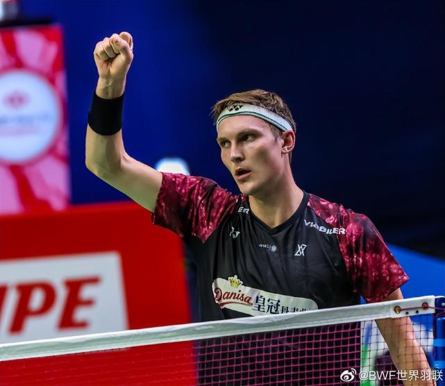 印尼队鏖战日本队,安赛龙点燃赛场 印尼队鏖战日本队,安赛龙点燃赛场