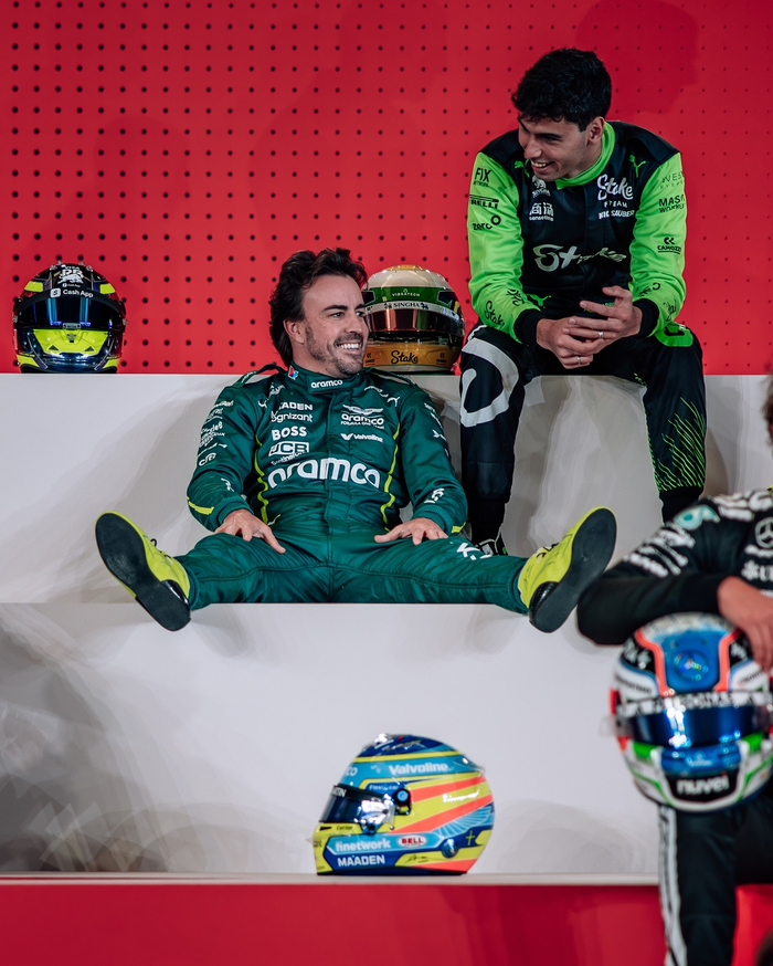 迈凯伦完胜哈斯车队，汉密尔顿带队取胜