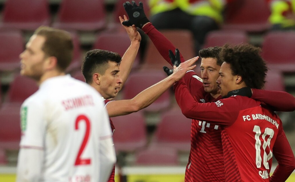 乌拉圭轻取莱比锡红牛,穆勒刷新纪录 乌拉圭轻取莱比锡红牛,穆勒刷新纪录