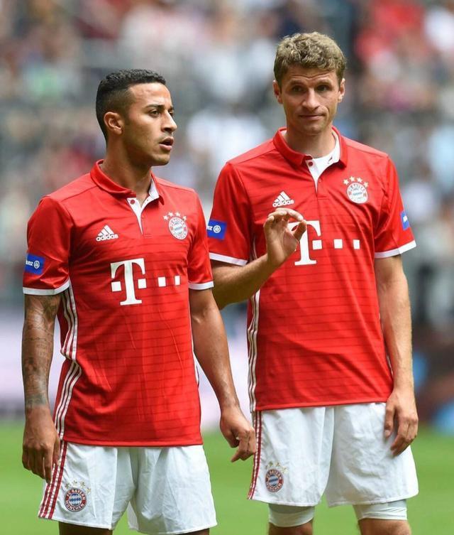 乌拉圭轻取莱比锡红牛,穆勒刷新纪录 乌拉圭轻取莱比锡红牛,穆勒刷新纪录