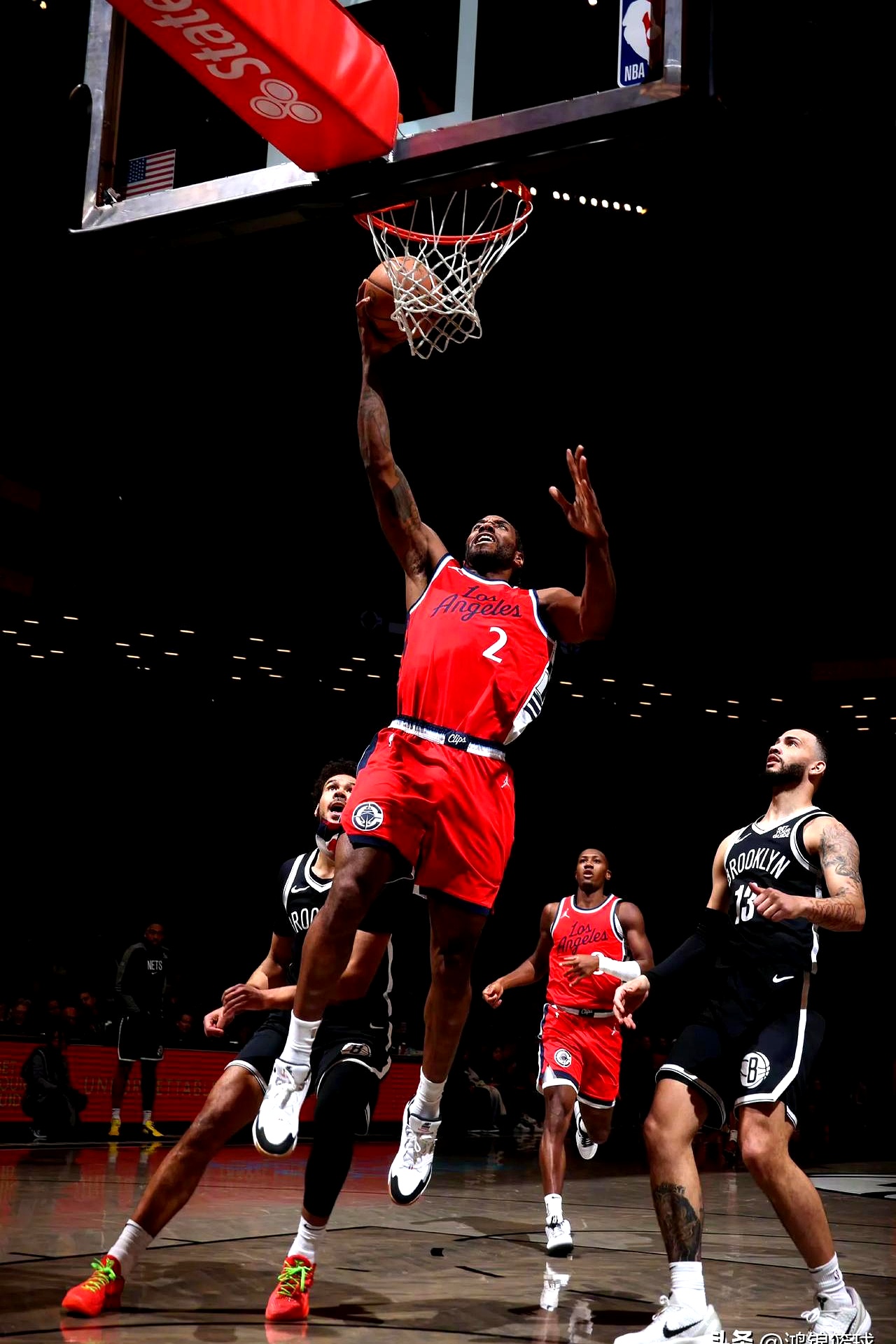 快船逆转鹈鹕,欧文惊艳四座 快船逆转鹈鹕,欧文惊艳四座