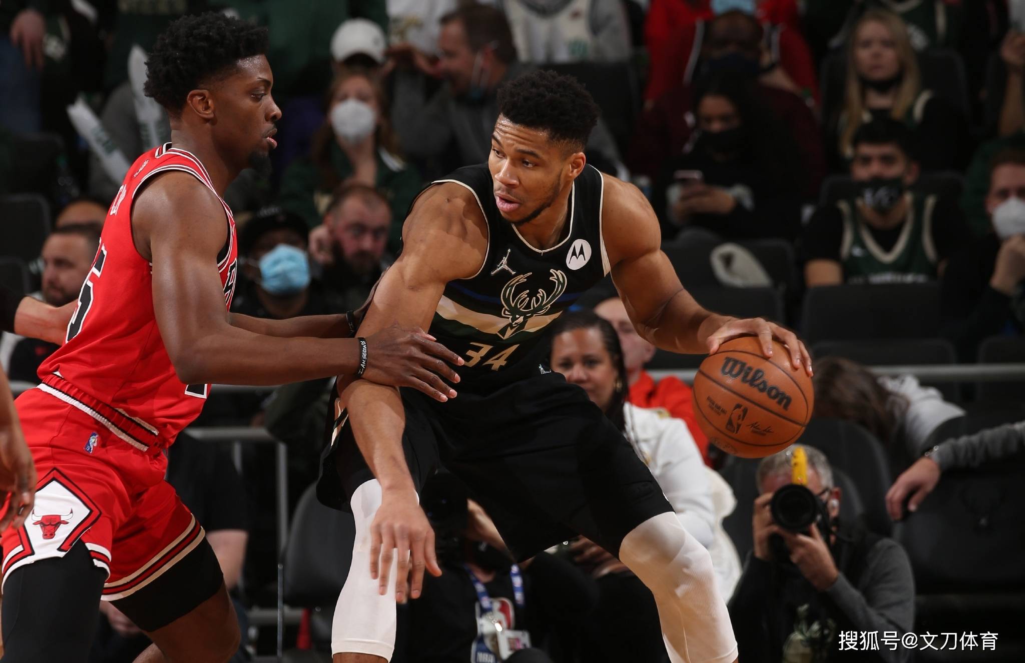 天津队力克公牛,浓眉哥点燃赛场 天津队力克公牛,浓眉哥点燃赛场