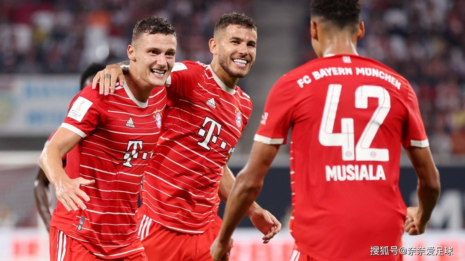 拜仁慕尼黑主场大捷,保持不败记录 拜仁慕尼黑主场大捷,保持不败记录