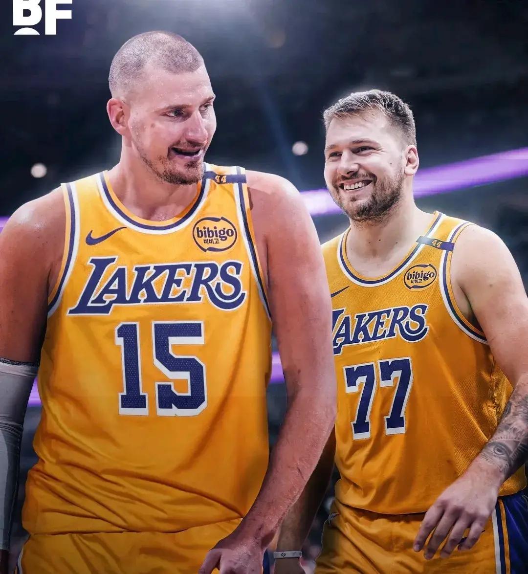 独行侠完胜浙江队,约基奇扛起全队 独行侠完胜浙江队,约基奇扛起全队