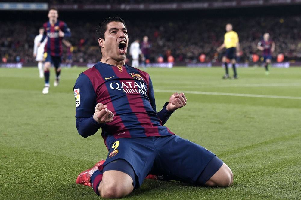 巴萨强势阿根廷，苏亚雷斯高光表现