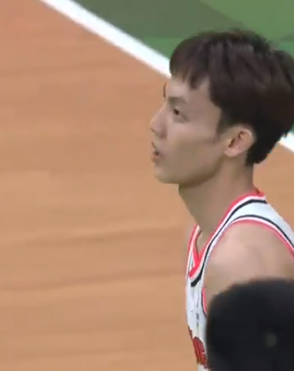 激烈决战燃爆现场，选手竞技实力不凡