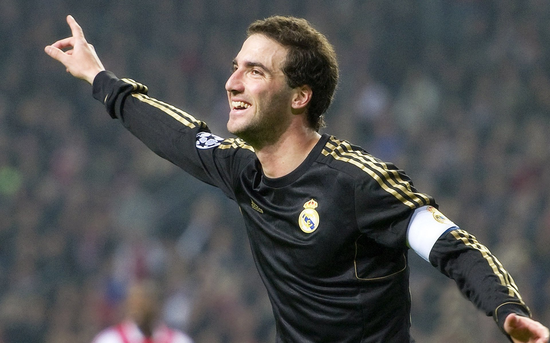 当北欧神话点燃南美烽火，伊布在智利与亚特兰大之间，写下唯一的足球诗篇